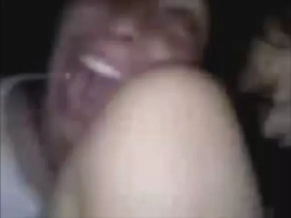 Umunyamegizike, anal n’igihembo c’umunyamegizike. Guakala! Igitsina c’imbere.